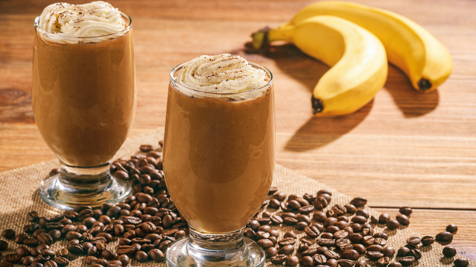 Find out how to make a recipe for banana cold foam for your <b>iced</b> coffee. 