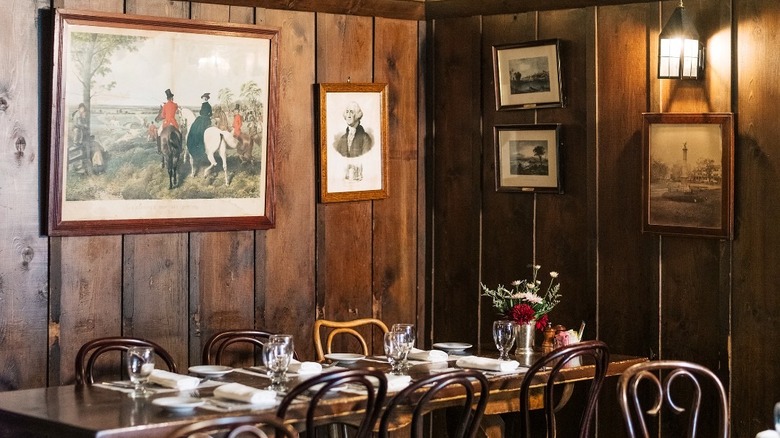 The Red Lion Inn dining room