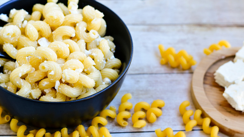 Macaroni and cheese pasta