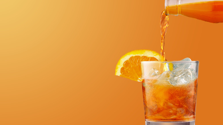 Aperol and Soda in glass