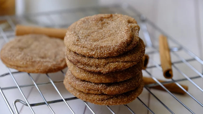 Snickerdoodle cookies on wire rack