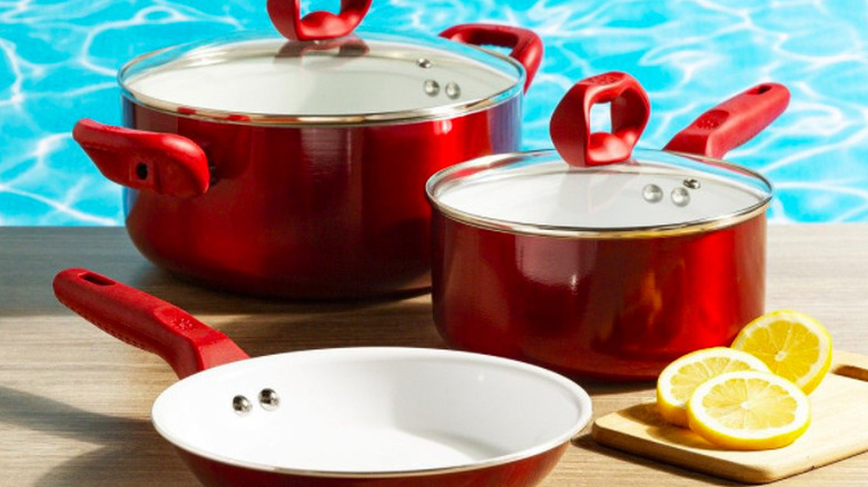 Ecolution cookware set red