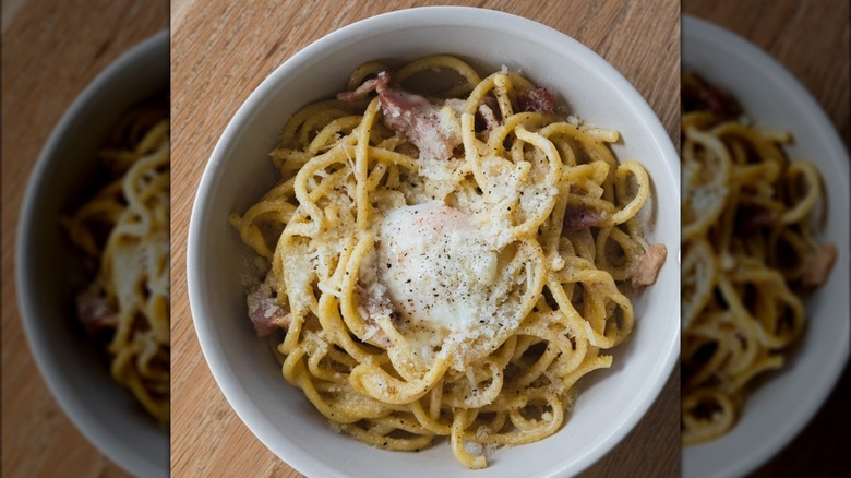 Pasta with egg