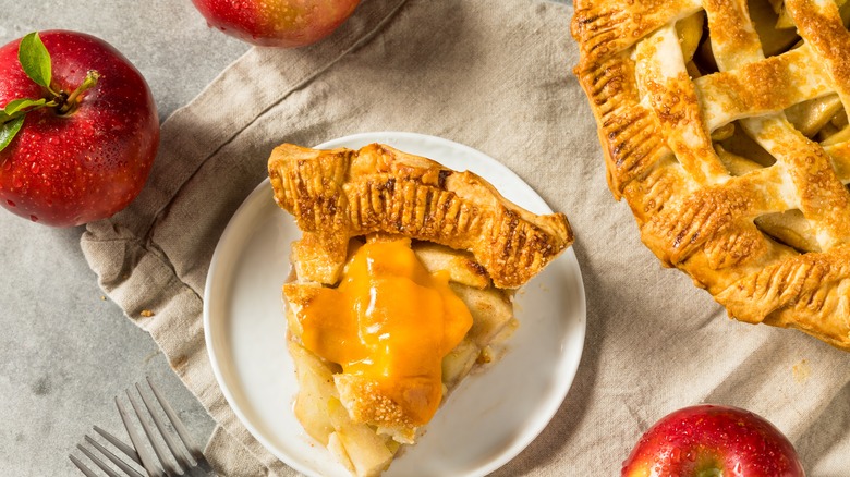 Apple pie with cheddar cheese