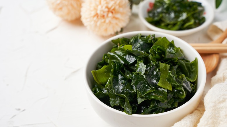 Kelp in a white bowl