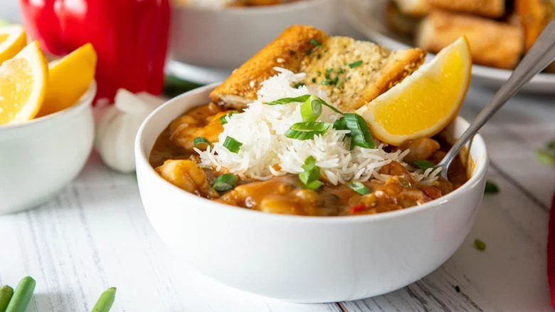 Etouffee in bowl 