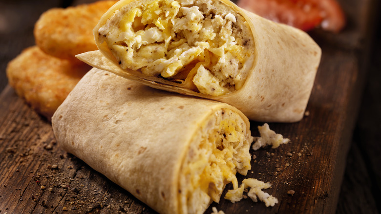 Egg breakfast burritos