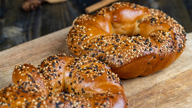 Seedy bagels on board