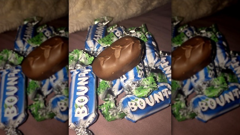 Bounty chocolate bar