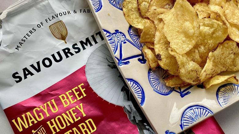 Savoursmiths wagu beef and honey mustard crisps