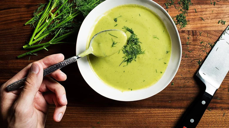 creamy cannellini-broccoli soup