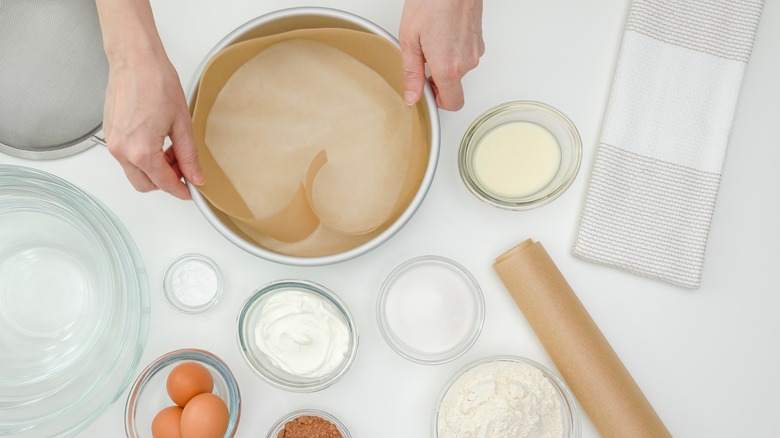 Parchment paper cake ingredients