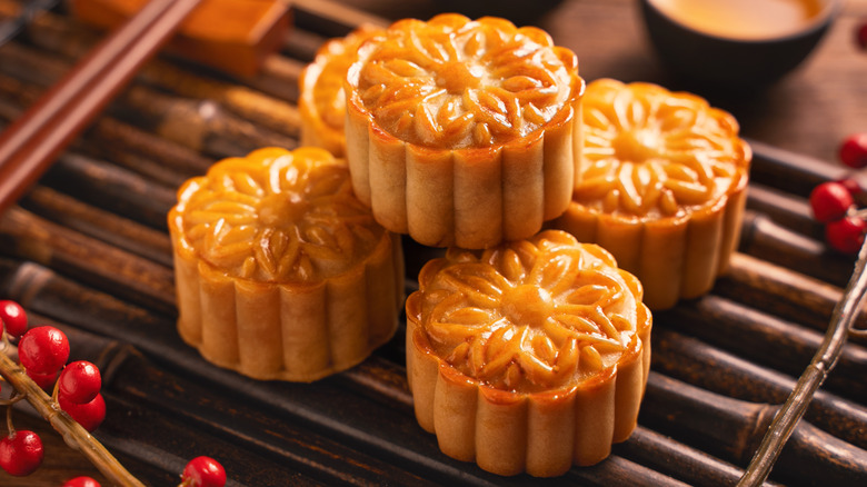 Plate of mooncakes