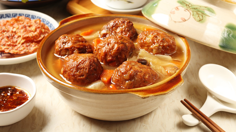 Bowl of meatballs