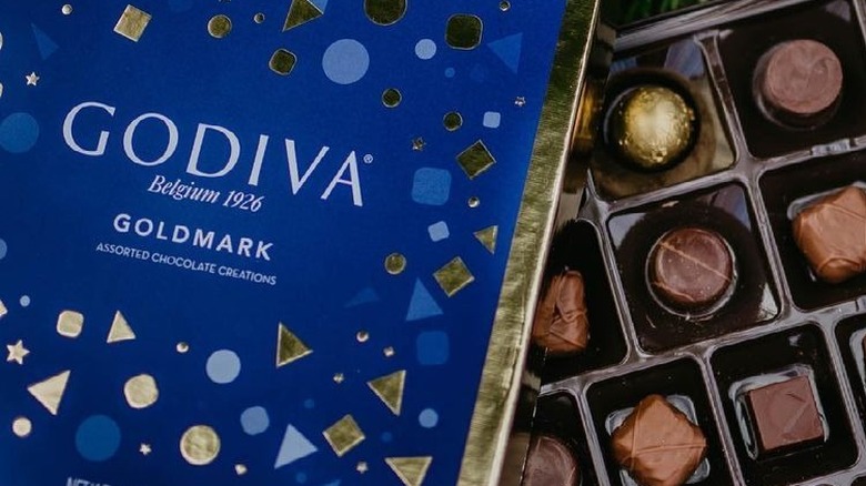  Godiva chocolate box