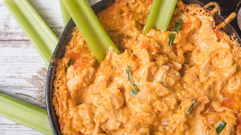 Buffalo chicken dip