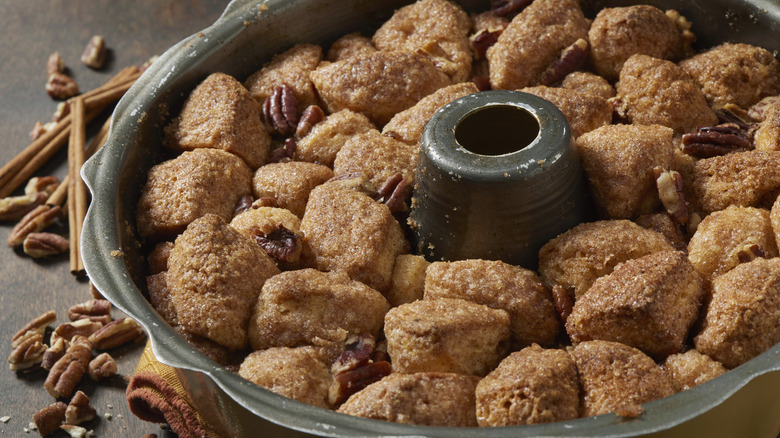 Pecan cinnamon monkey bread