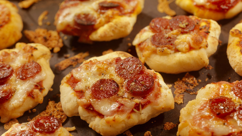 Pepperoni pizza bites