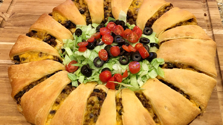 Crescent roll taco ring