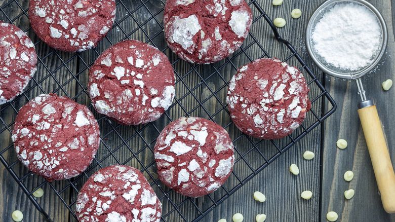 Crinkle cookies on wire rack