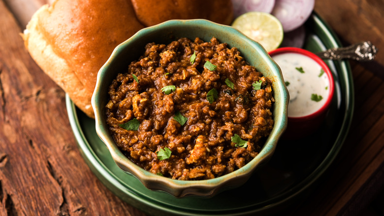 keema minced meat with bread