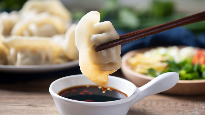 Steamed dumpling and dipping sauce