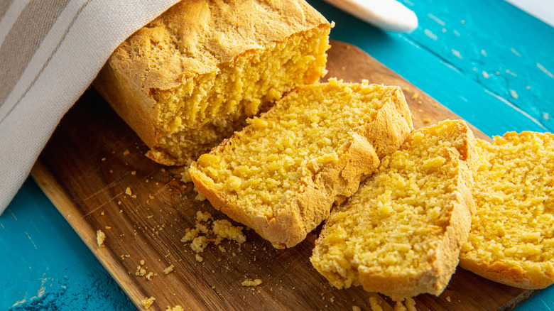 Cornbread on cutting board