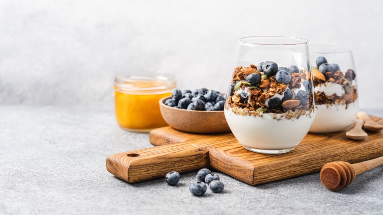 Breakfast parfaits with blueberries