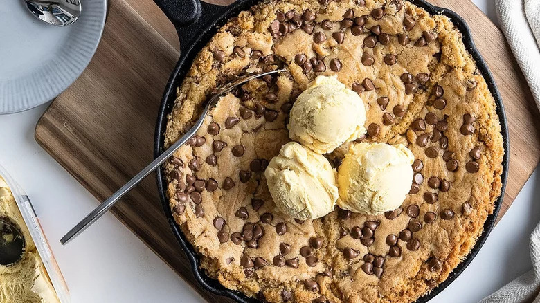 Skillet Chocolate Chip Cookie