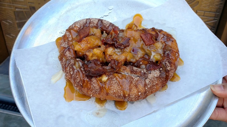 Disneyland cinnamon sugar pretzel 