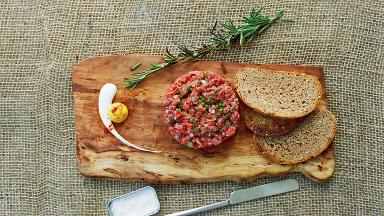 Steak tartare bread wood board