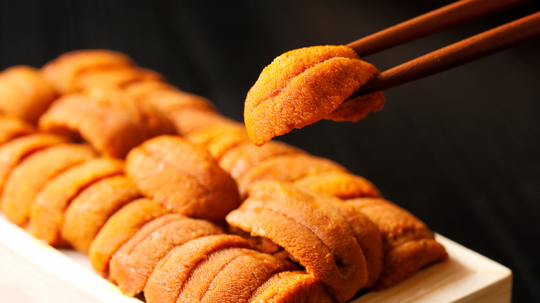 flat of urchin roe