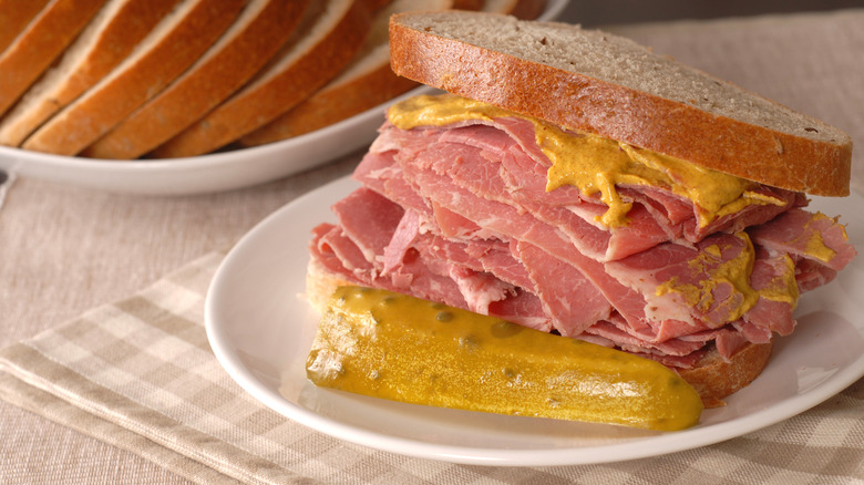 corned beef on rye