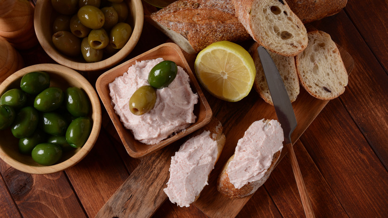 Bowl of taramosalata with bread