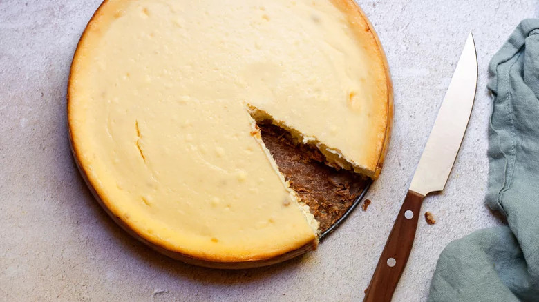 Classic New York-Style Cheesecake