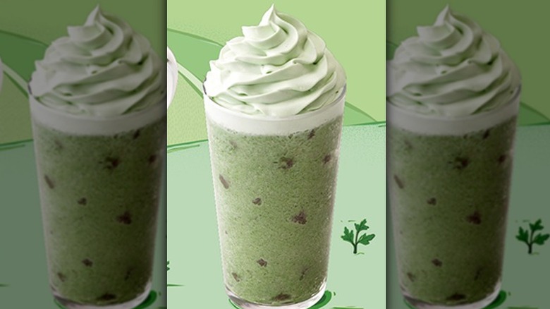 Green Jeju Mugwort Cream Frappuccino