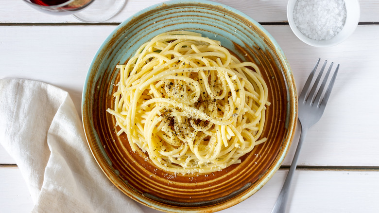 spaghetti cacio e pepe