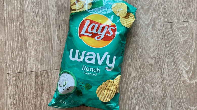 Lays Wavy Ranch Potato Chips 