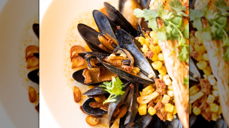 Mussels with corn