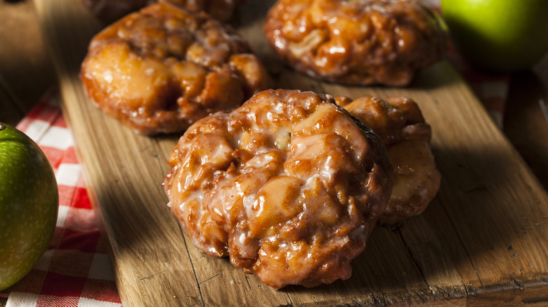 golden apple fritters