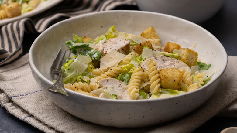 Caesar chicken pasta salad