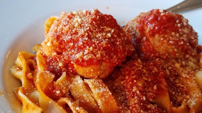 pasta red sauce meatballs