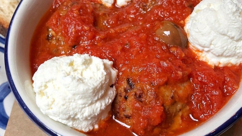 meatballs in tomato sauce ricotta