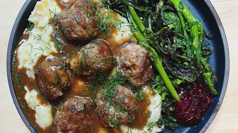 swedish meatballs gravy broccoli rabe