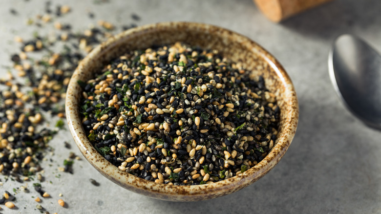 Stoneware bowl of furikake seasoning