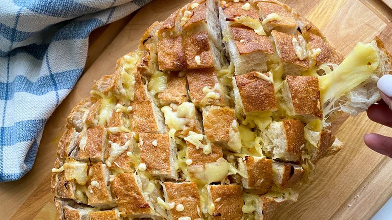 French onion pull-apart bread