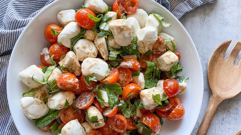 Italian caprese salad