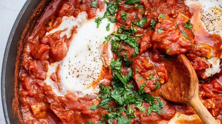 egg tomato shakshuka