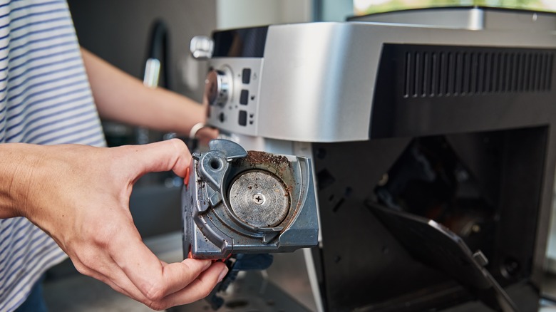 Coffee machine cleaning