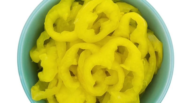 banana peppers in a bowl